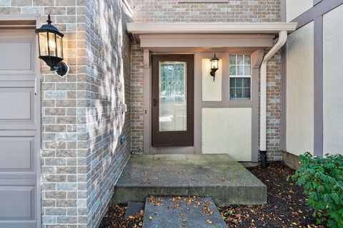Tiny photo for 1404 W Sapphire Drive, Hoffman Estates, IL 60192 (MLS # 12488100)