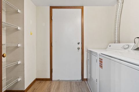 Tiny photo for 1404 W Sapphire Drive, Hoffman Estates, IL 60192 (MLS # 12488100)