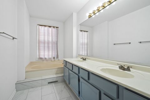 Tiny photo for 1404 W Sapphire Drive, Hoffman Estates, IL 60192 (MLS # 12488100)