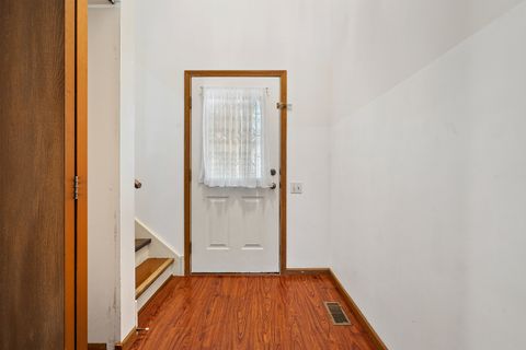 Tiny photo for 1404 W Sapphire Drive, Hoffman Estates, IL 60192 (MLS # 12488100)