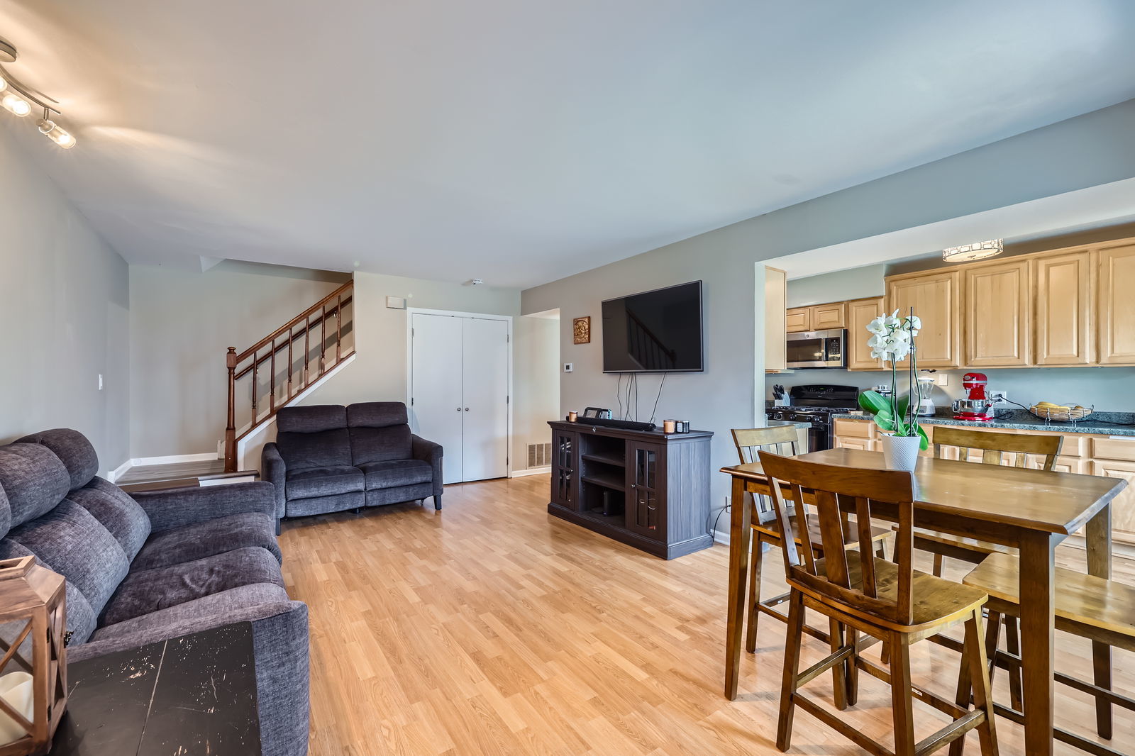 425 Harrison Court