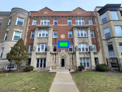 4735 N Beacon Street 404 Chicago IL 60640