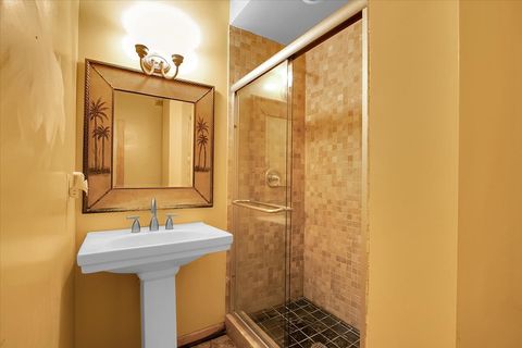 Tiny photo for 809 E 40th Street #4-4, Chicago, IL 60653 (MLS # 12548594)