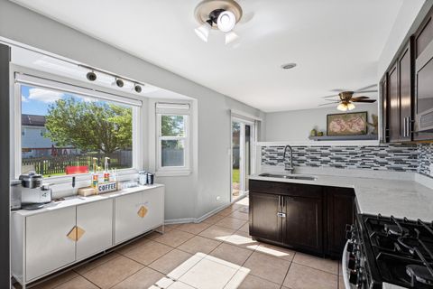 Tiny photo for 454 Danbury Drive, Carol Stream, IL 60188 (MLS # 12681464)