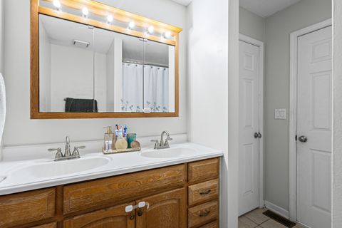 Tiny photo for 454 Danbury Drive, Carol Stream, IL 60188 (MLS # 12681464)