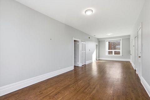 Tiny photo for 1023 N Hoyne Avenue #3B, Chicago, IL 60622 (MLS # 12581108)