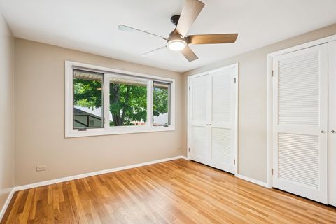 Tiny photo for 2 Croydon on Duxbury Street, Rolling Meadows, IL 60008 (MLS # 12601799)