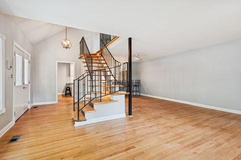 Tiny photo for 2 Croydon on Duxbury Street, Rolling Meadows, IL 60008 (MLS # 12601799)