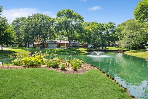 Tiny photo for 2 Croydon on Duxbury Street, Rolling Meadows, IL 60008 (MLS # 12601799)