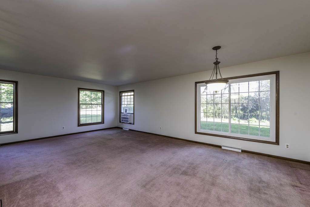 16675 W Applewood Court