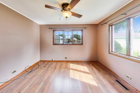 Tiny photo for 219 N William Street, Mount Prospect, IL 60056 (MLS # 12763738)