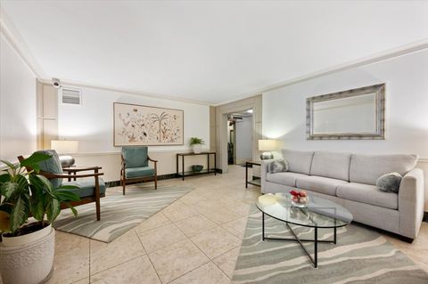 Tiny photo for 1585 Ridge Avenue #705, Evanston, IL 60201 (MLS # 12633099)