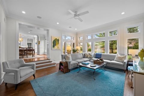 Tiny photo for 562 Earlston Road, Kenilworth, IL 60043 (MLS # 12613100)