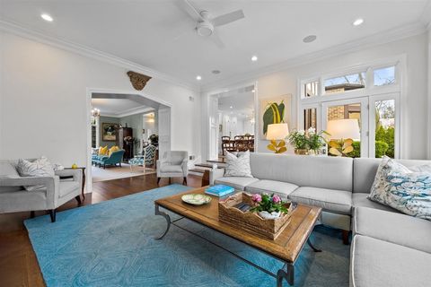 Tiny photo for 562 Earlston Road, Kenilworth, IL 60043 (MLS # 12613100)