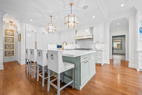 Tiny photo for 562 Earlston Road, Kenilworth, IL 60043 (MLS # 12613100)