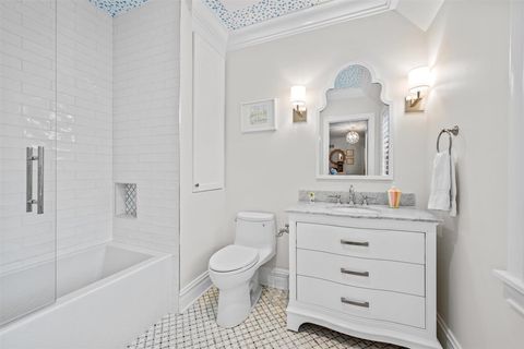 Tiny photo for 562 Earlston Road, Kenilworth, IL 60043 (MLS # 12613100)