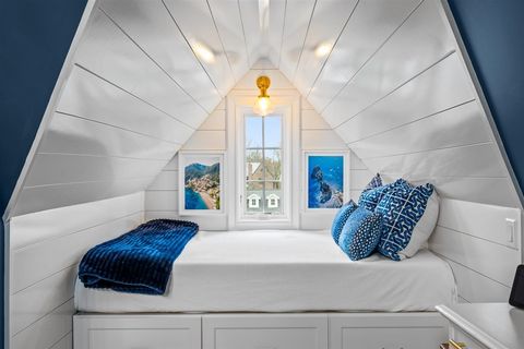 Tiny photo for 562 Earlston Road, Kenilworth, IL 60043 (MLS # 12613100)