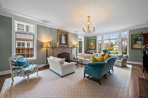 Tiny photo for 562 Earlston Road, Kenilworth, IL 60043 (MLS # 12613100)