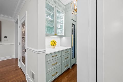 Tiny photo for 562 Earlston Road, Kenilworth, IL 60043 (MLS # 12613100)