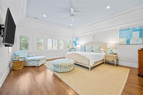 Tiny photo for 562 Earlston Road, Kenilworth, IL 60043 (MLS # 12613100)