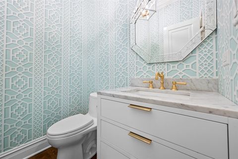 Tiny photo for 562 Earlston Road, Kenilworth, IL 60043 (MLS # 12613100)