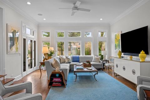 Tiny photo for 562 Earlston Road, Kenilworth, IL 60043 (MLS # 12613100)