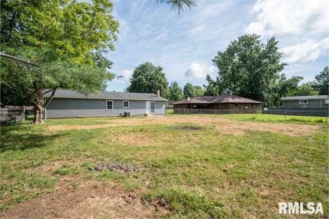 Tiny photo for 865 Stardust Drive, Herrin, IL 62948 (MLS # QC4269367)