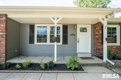 Tiny photo for 865 Stardust Drive, Herrin, IL 62948 (MLS # QC4269367)