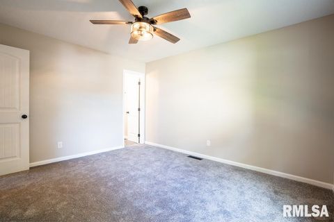 Tiny photo for 865 Stardust Drive, Herrin, IL 62948 (MLS # QC4269367)