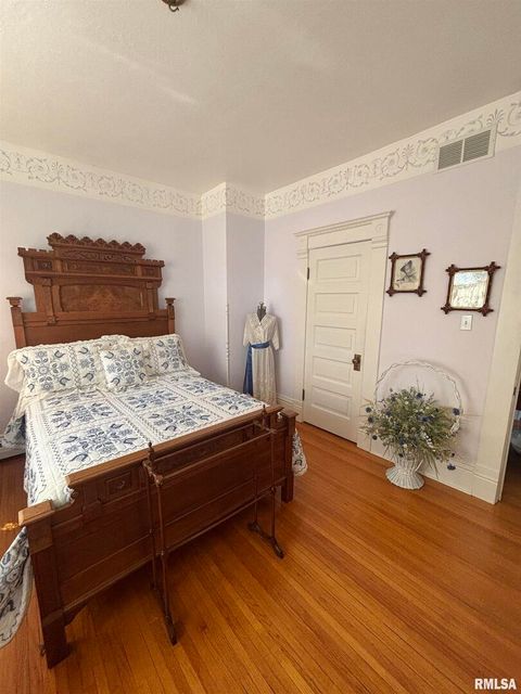 Tiny photo for 402 W PROSPECT Street, Kewanee, IL 61443 (MLS # QC4267622)