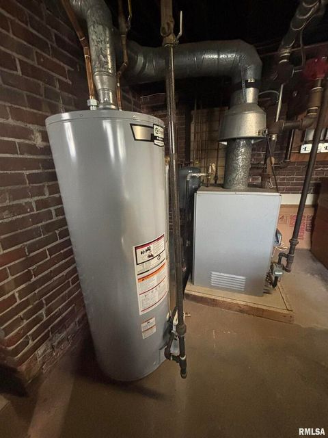 Tiny photo for 402 W PROSPECT Street, Kewanee, IL 61443 (MLS # QC4267622)