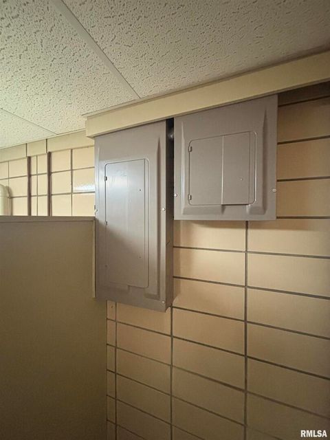 Tiny photo for 402 W PROSPECT Street, Kewanee, IL 61443 (MLS # QC4267622)