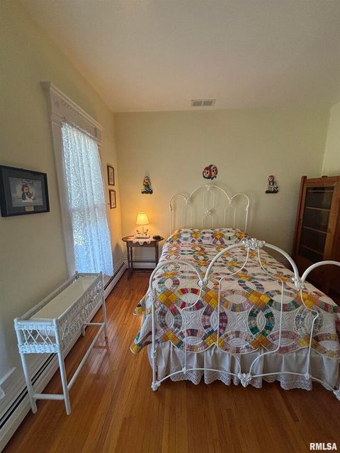 Tiny photo for 402 W PROSPECT Street, Kewanee, IL 61443 (MLS # QC4267622)