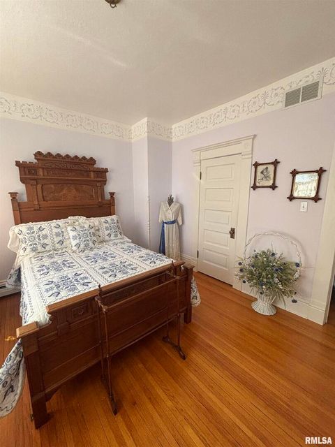 Tiny photo for 402 W PROSPECT Street, Kewanee, IL 61443 (MLS # QC4267622)