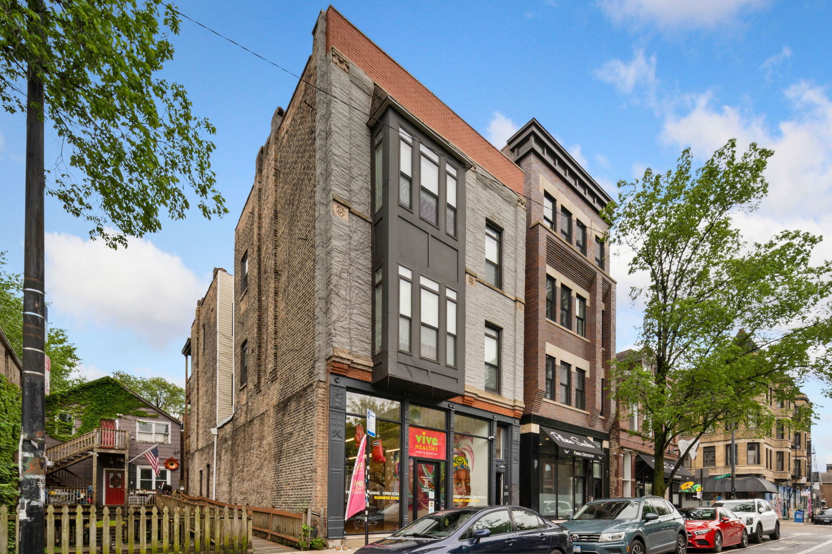 965 W 18th Street
