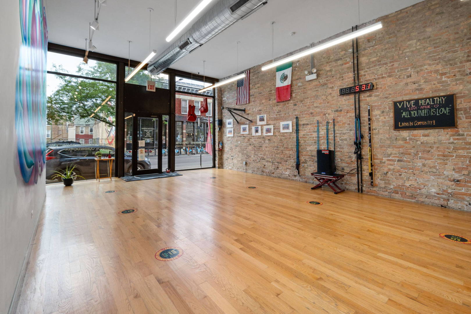 965 W 18th Street
