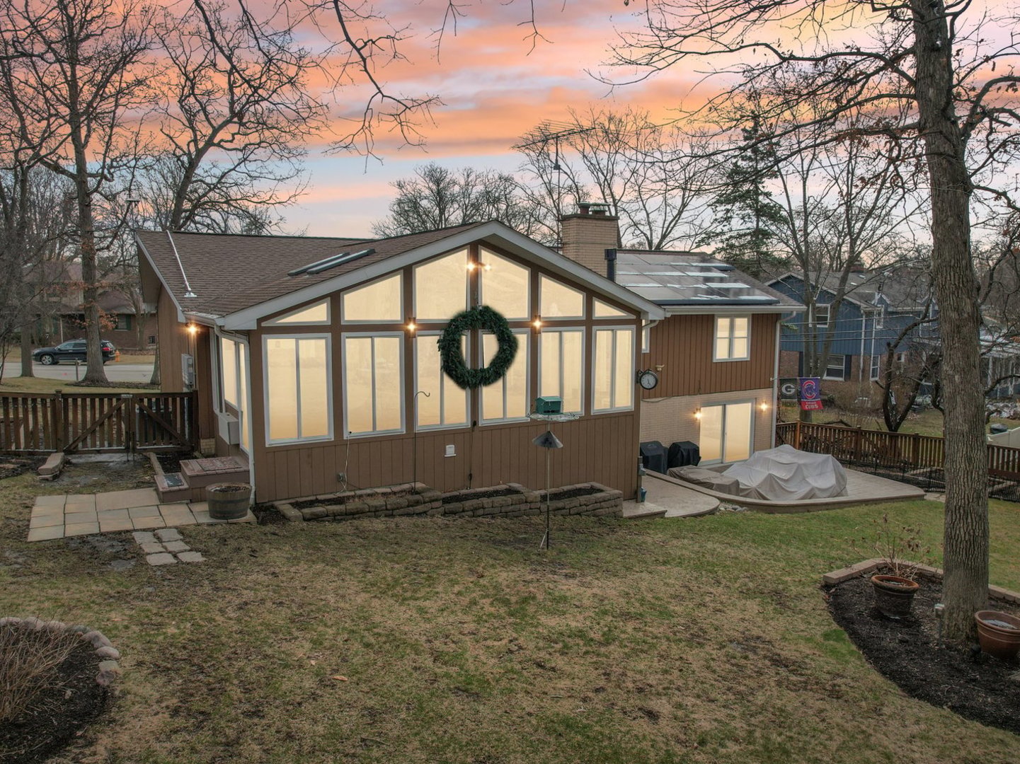 512 N FOREST Drive