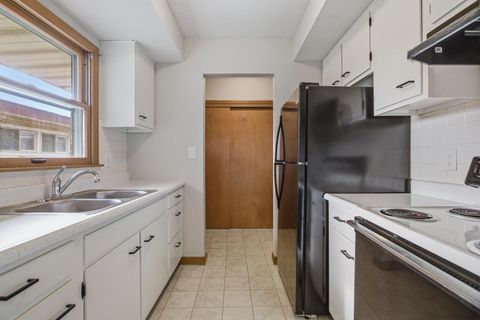 Tiny photo for 1306 E Mumford Drive, Urbana, IL 61801 (MLS # 12587547)