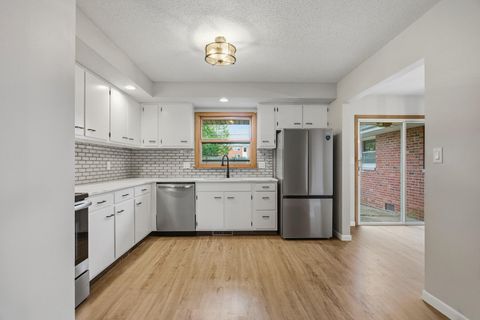 Tiny photo for 1306 E Mumford Drive, Urbana, IL 61801 (MLS # 12587547)