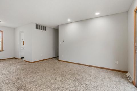 Tiny photo for 1306 E Mumford Drive, Urbana, IL 61801 (MLS # 12587547)