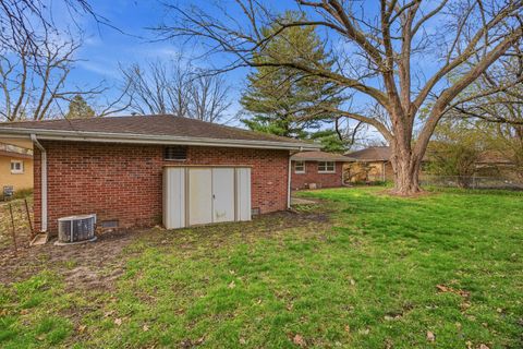 Tiny photo for 1306 E Mumford Drive, Urbana, IL 61801 (MLS # 12587547)