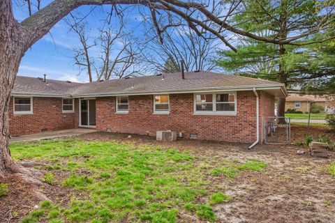 Tiny photo for 1306 E Mumford Drive, Urbana, IL 61801 (MLS # 12587547)