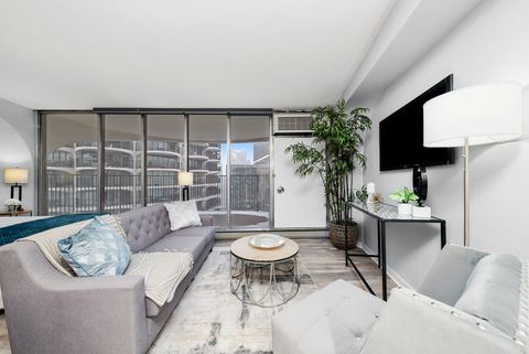 Tiny photo for 300 N State Street #5225, Chicago, IL 60654 (MLS # 12527988)