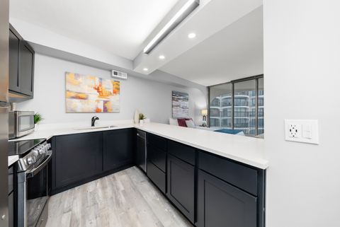 Tiny photo for 300 N State Street #5225, Chicago, IL 60654 (MLS # 12527988)