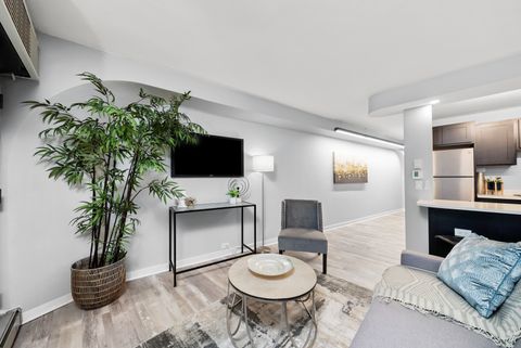Tiny photo for 300 N State Street #5225, Chicago, IL 60654 (MLS # 12527988)