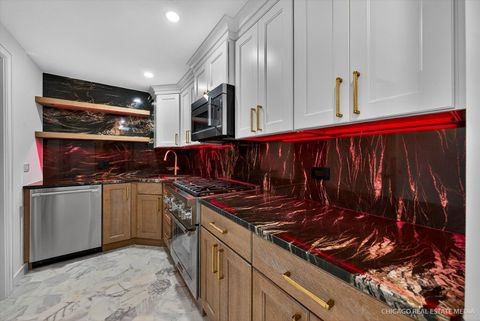 Tiny photo for 9427 Falling Waters Drive, Burr Ridge, IL 60527 (MLS # 12521153)