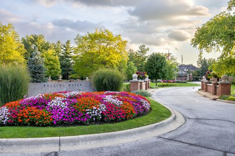 Tiny photo for 9427 Falling Waters Drive, Burr Ridge, IL 60527 (MLS # 12521153)