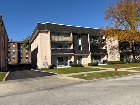 Tiny photo for 10355 Parkside Avenue #04, Oak Lawn, IL 60453 (MLS # 12507942)