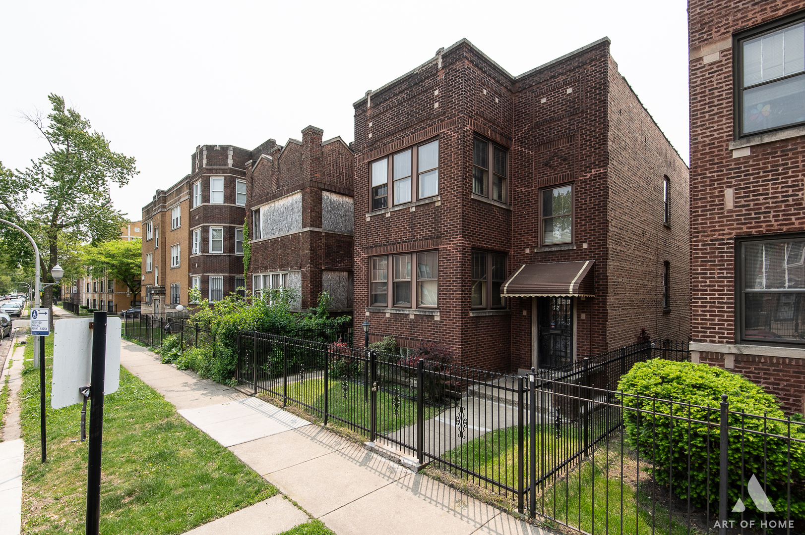 5011 W Adams Street