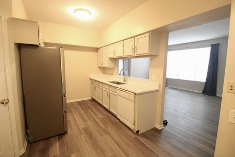 Tiny photo for 2903 STONEWATER Drive #2903, Naperville, IL 60564 (MLS # 12623369)